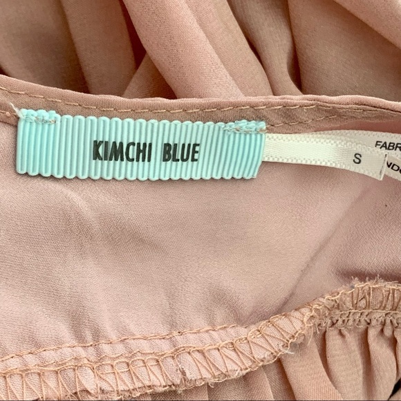 KIMCHI BLUE Sugar Plum Cami Peplum Top Silky Sheer Blush Pink Mauve Size Small - Picture 2 of 15